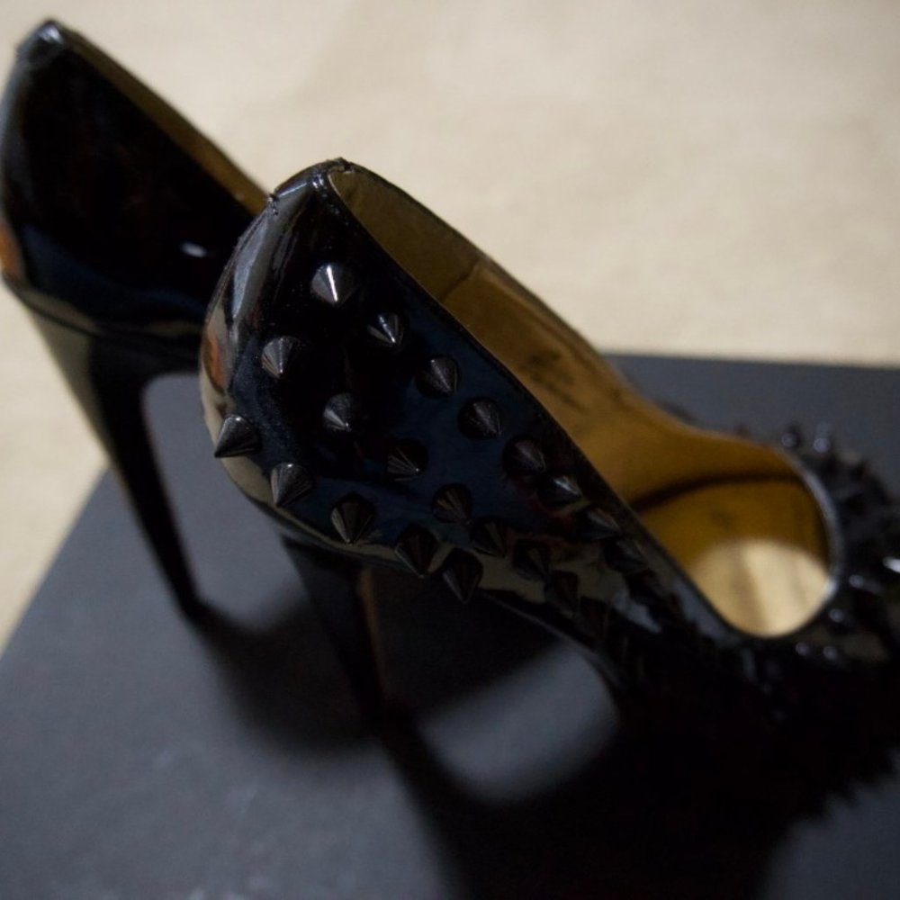 Heels - Picture 3 of 8